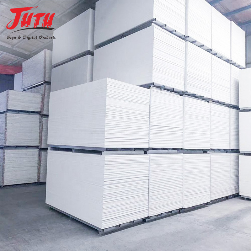 لوحة رغوة جامدة